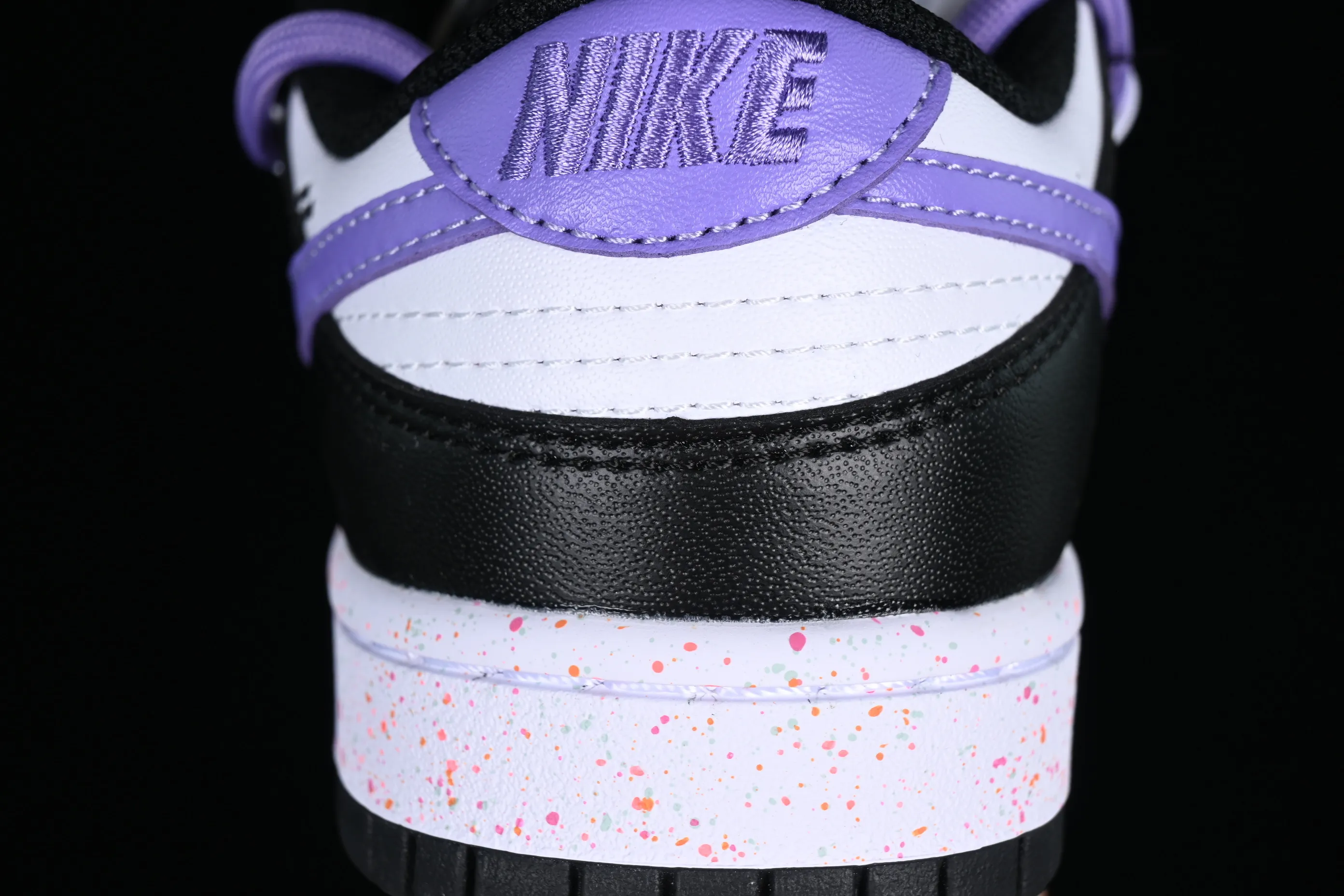 All Categories Nk SB Dunk Series Nk SB Dunk Low Low-top sneakers Nk Dunk Low "Multi Color" Vibrant three hooks Customized version of deconstructed strap casual sneakers FD4623-131